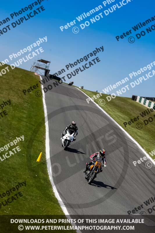 cadwell no limits trackday;cadwell park;cadwell park photographs;cadwell trackday photographs;enduro digital images;event digital images;eventdigitalimages;no limits trackdays;peter wileman photography;racing digital images;trackday digital images;trackday photos
